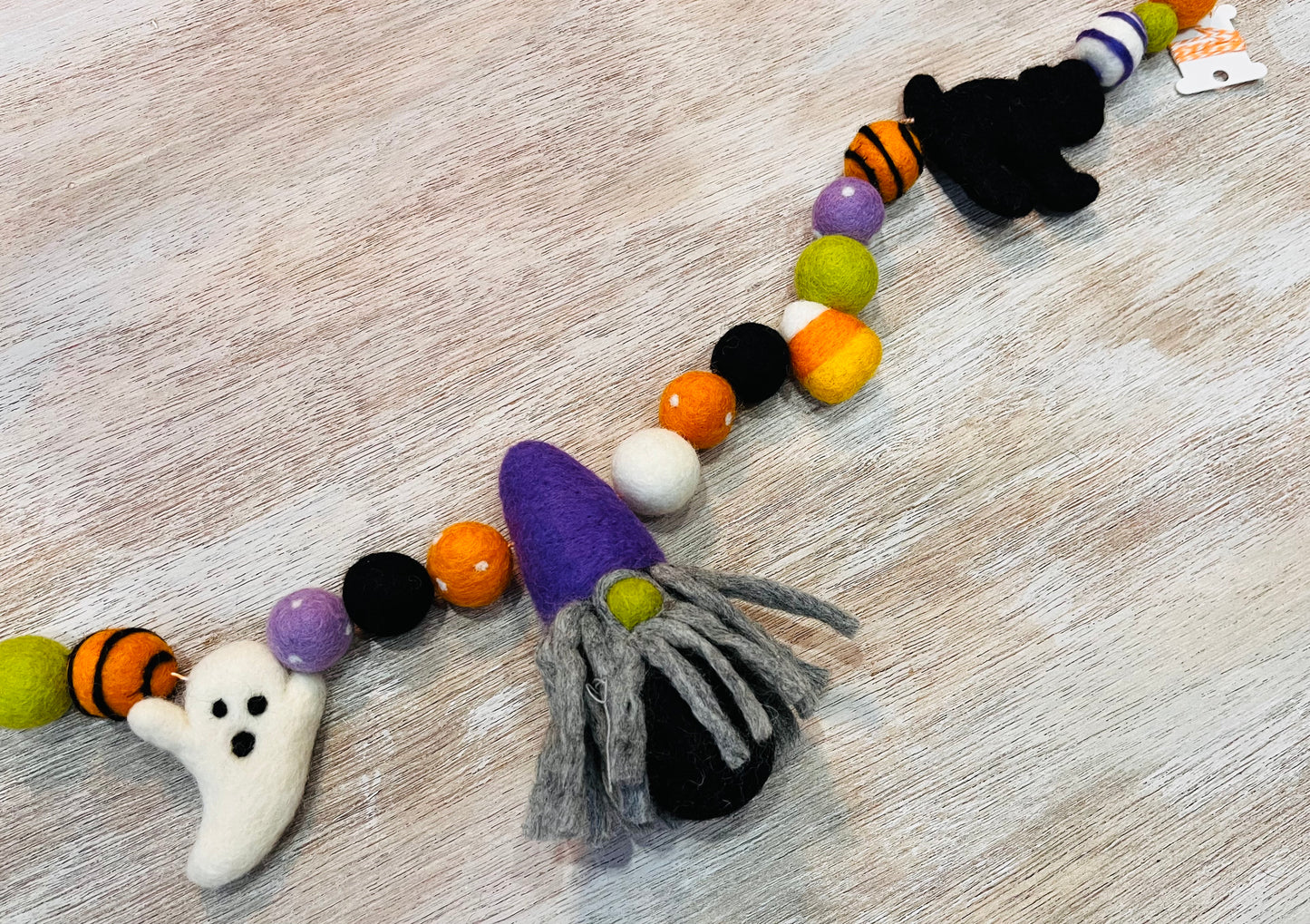 Witch & Friends Garland